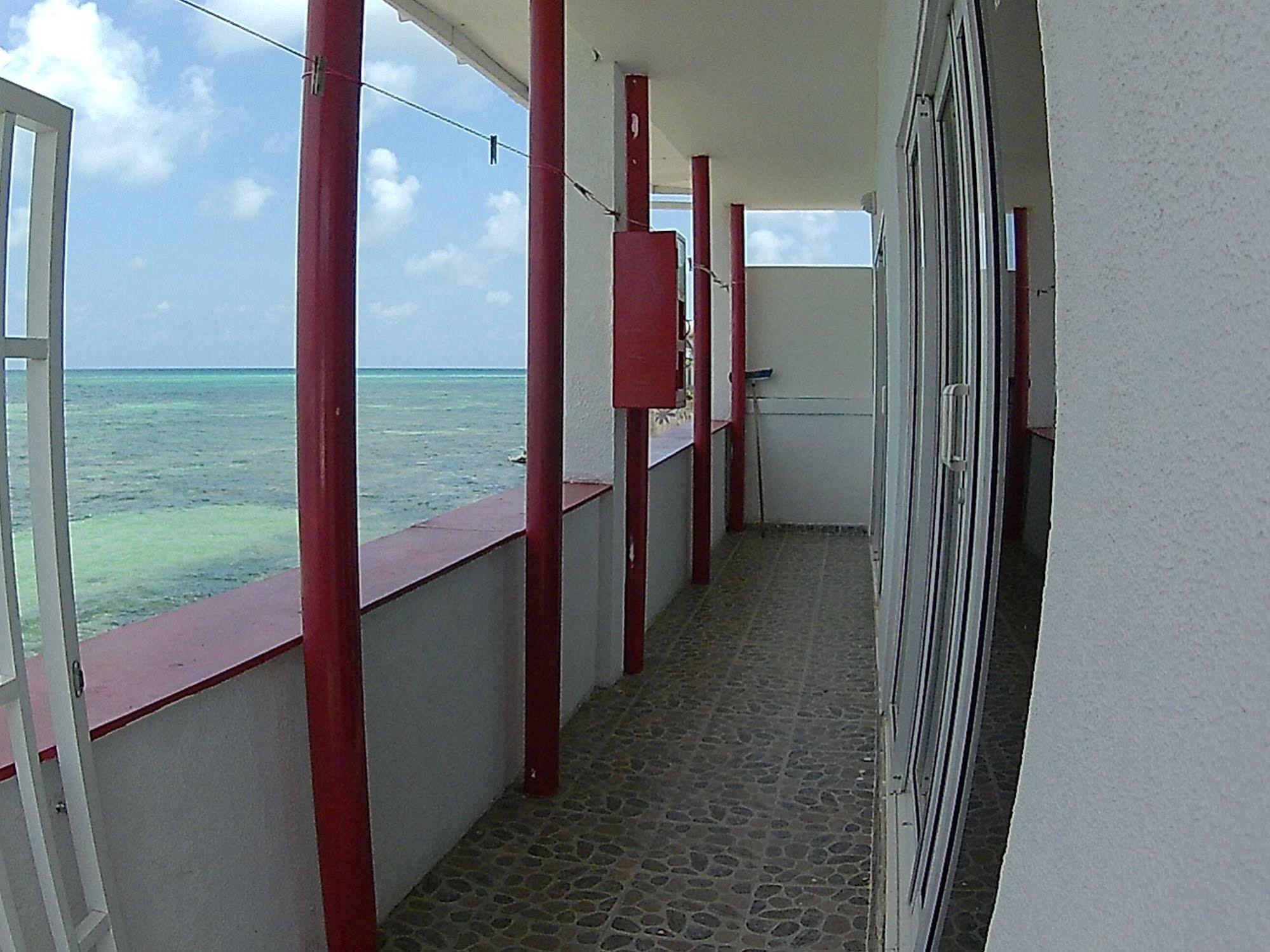 Apartamentos Rocky Cay Bay San Andrés Esterno foto