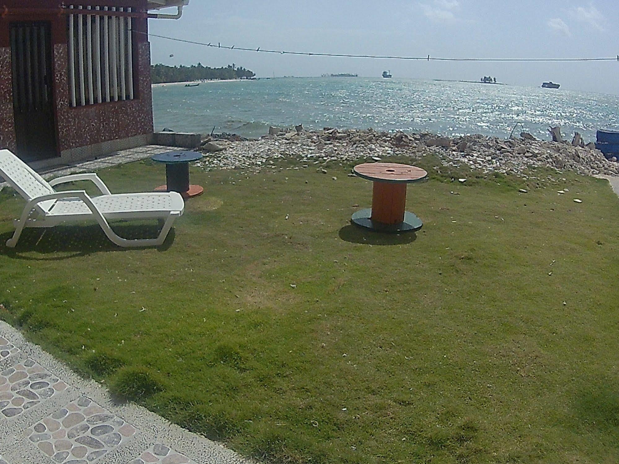 Apartamentos Rocky Cay Bay San Andrés Esterno foto